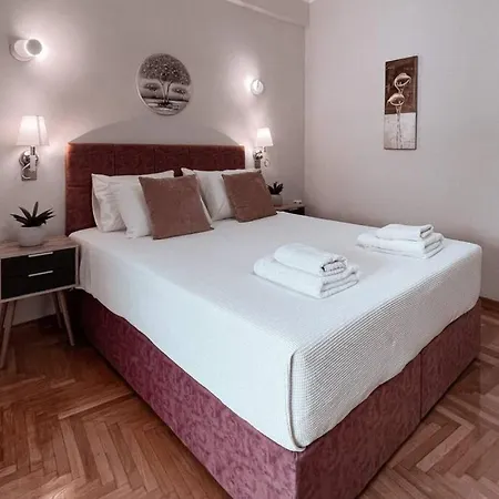 Penthouse - Amazing View In The Center Of Apartment Athens